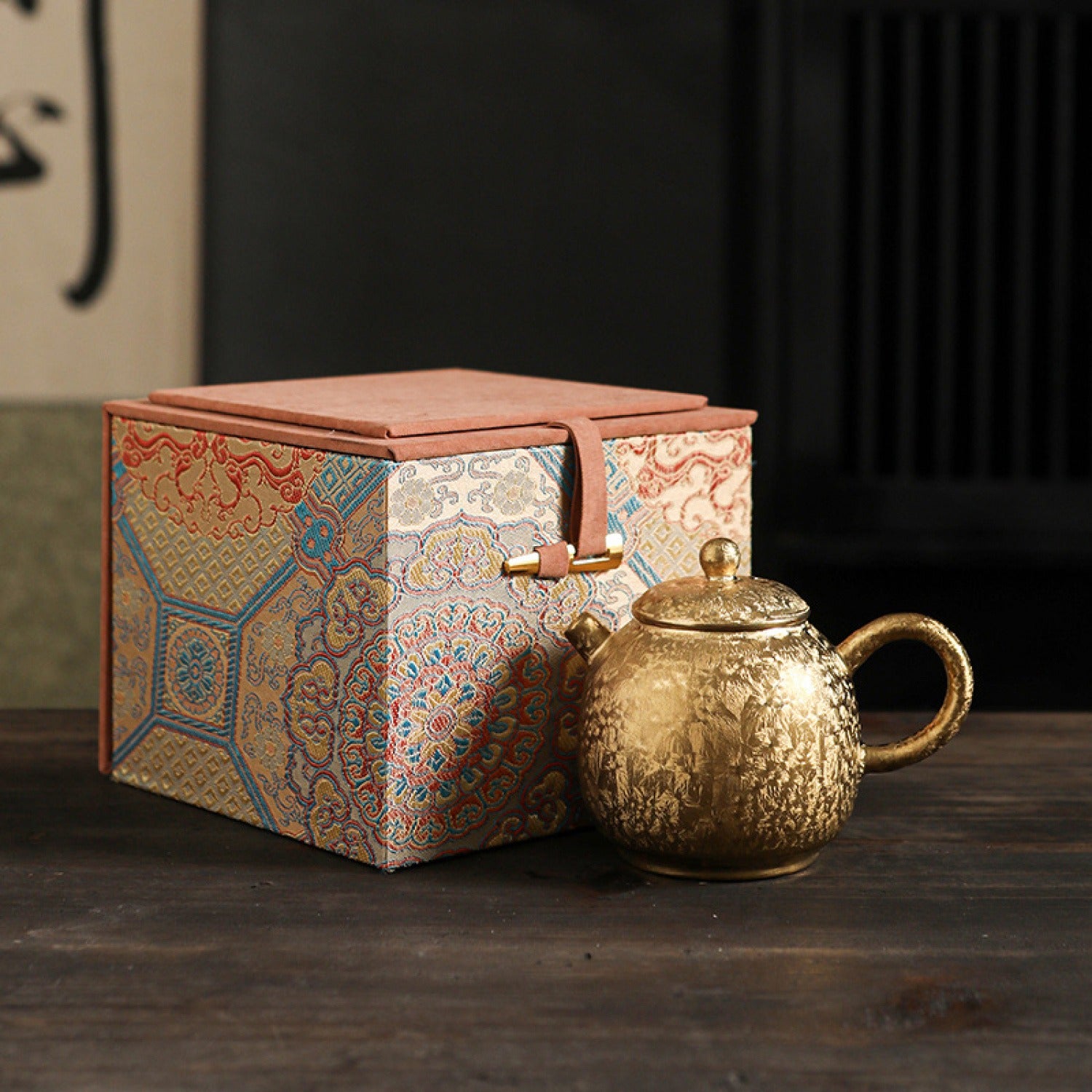 Kiln Change Gilded Gongfu Tea Cup